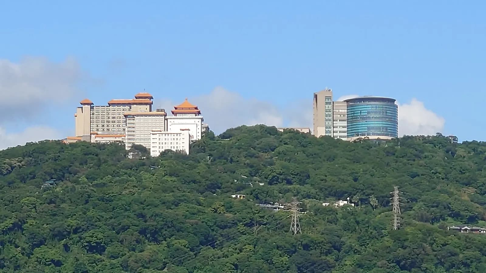 Khuôn viên Chinese Culture University